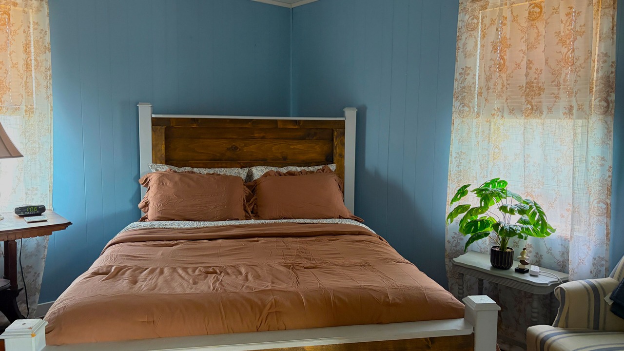 Photo of Bedroom in Tebbetts