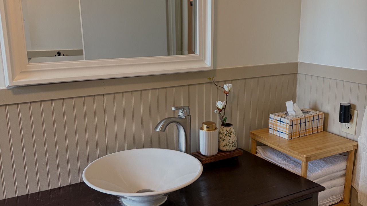 Photo of Bathroom in Tebbetts