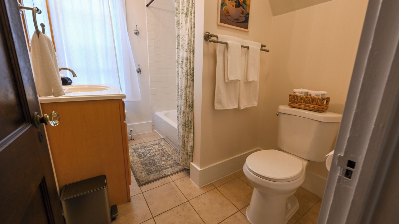 Photo of Bathroom in Hyde Park