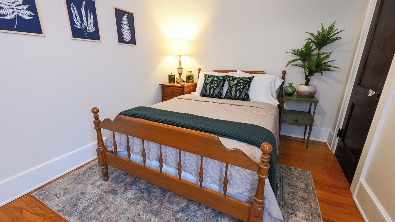 Photo of Bedroom in Hyde Park