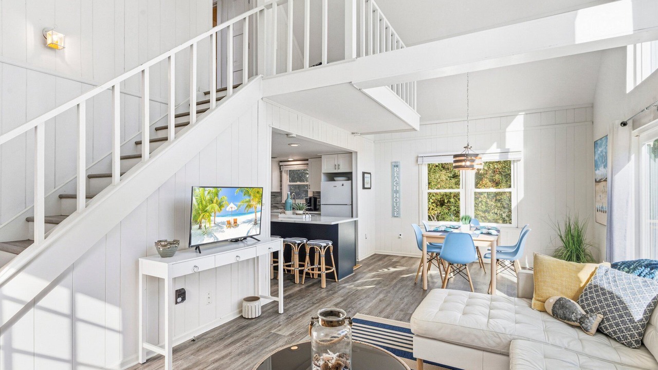 Photo of Livingroom in Sea Scape