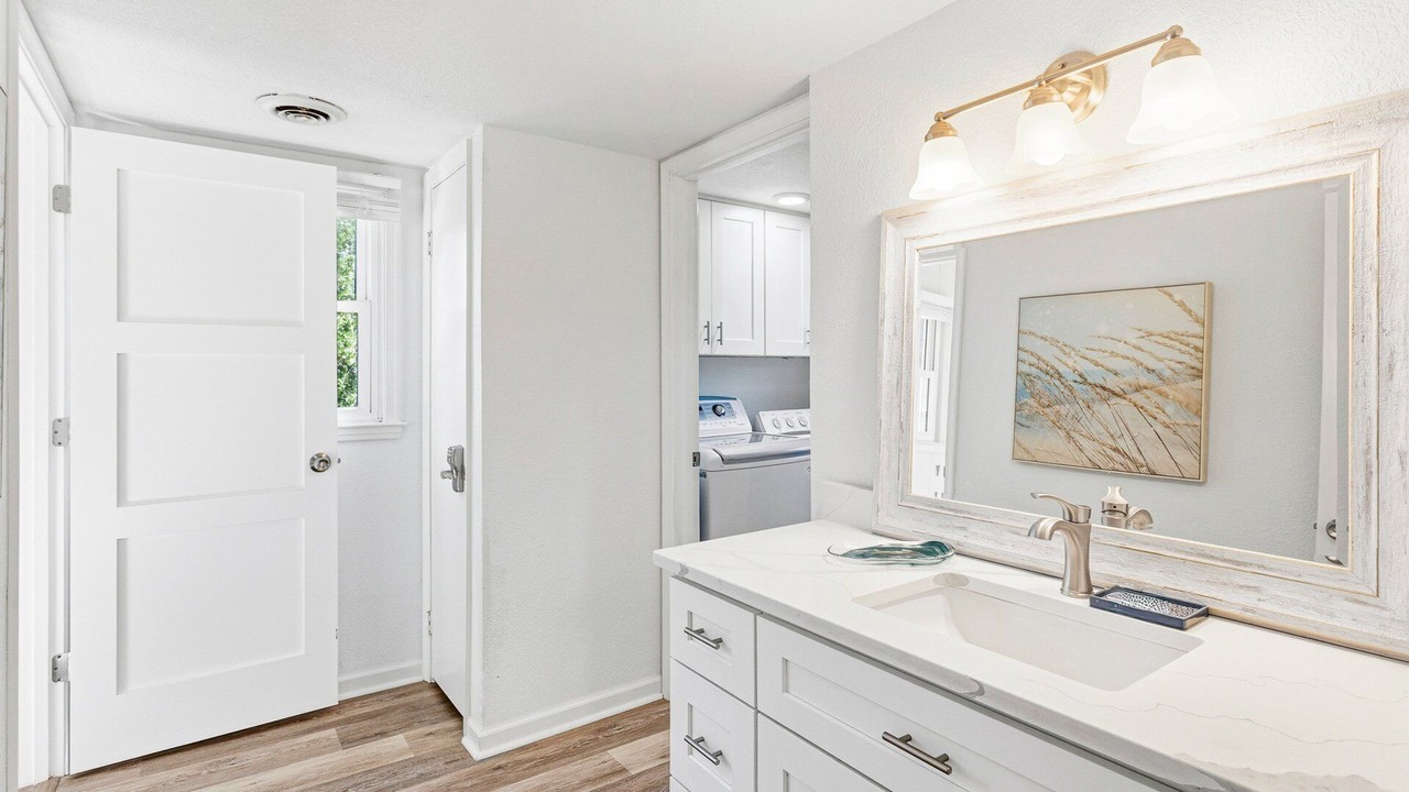 Photo of Bathroom in Sea Scape