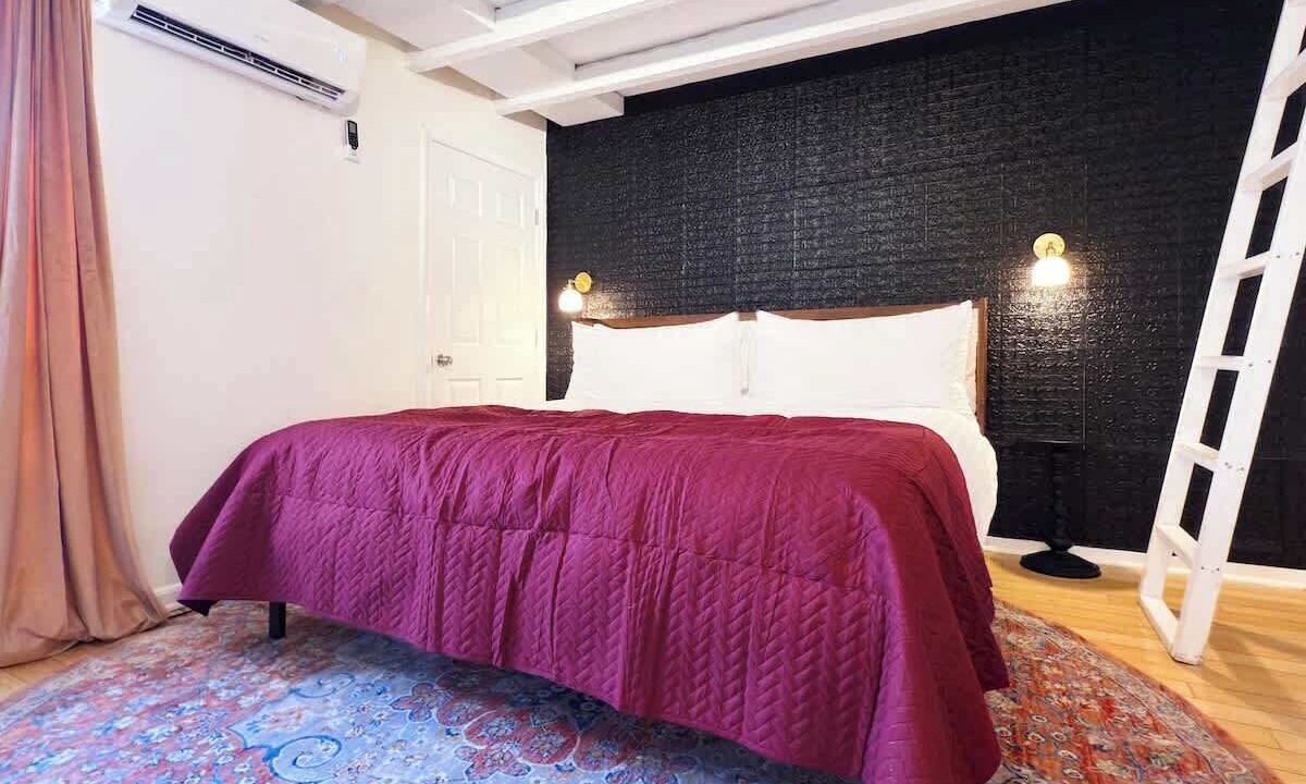 Photo of Bedroom in Gayborhood