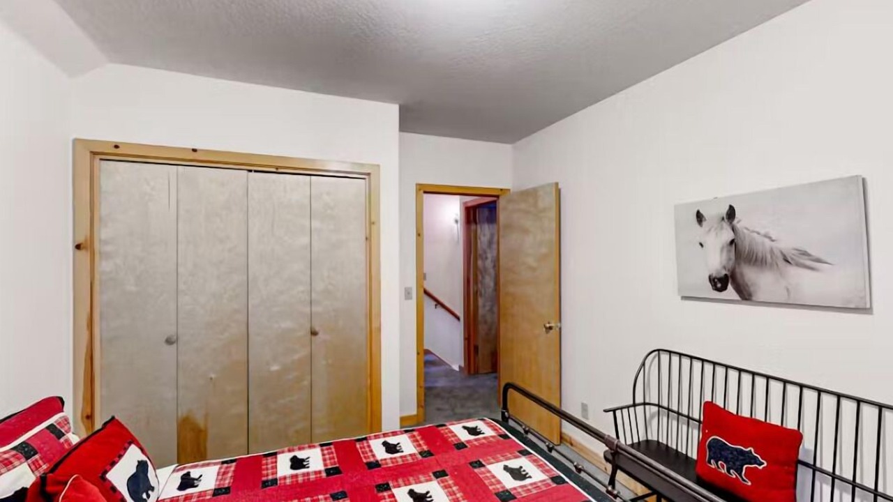 Photo of Bedroom in Tahoe Pines