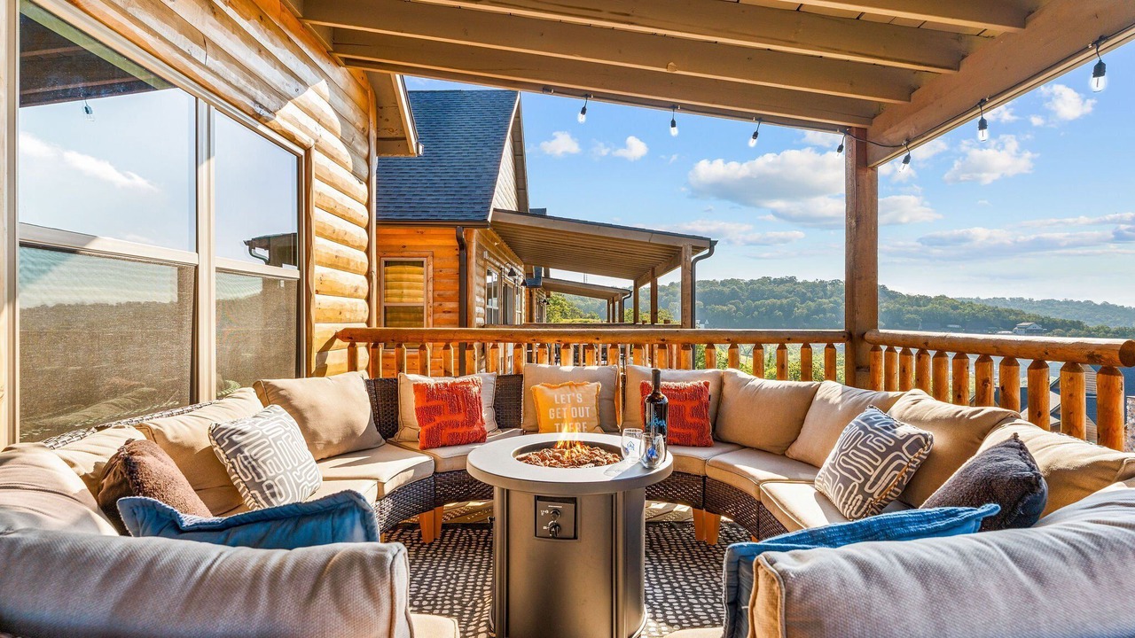 Photo of Patio Balcony in Table Rock