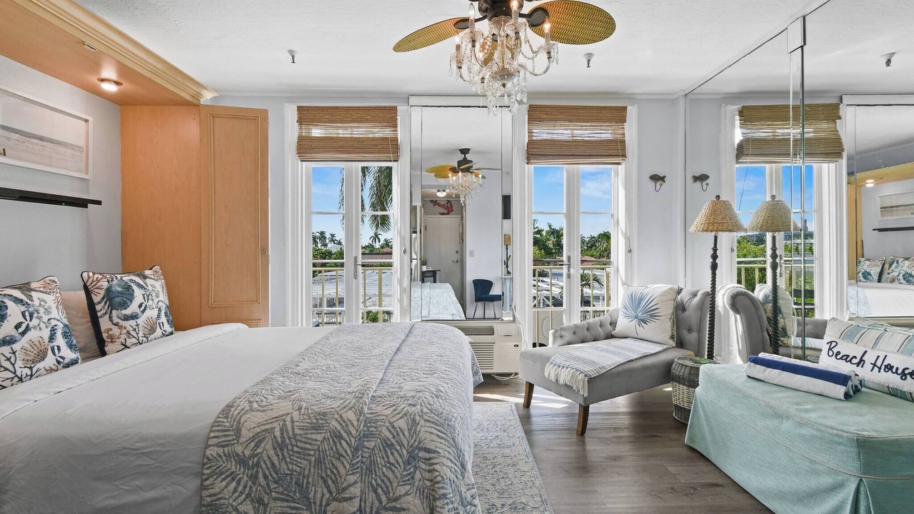 Photo of Bedroom in Palm Beach