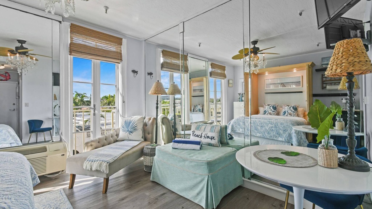 Photo of Bedroom in Palm Beach