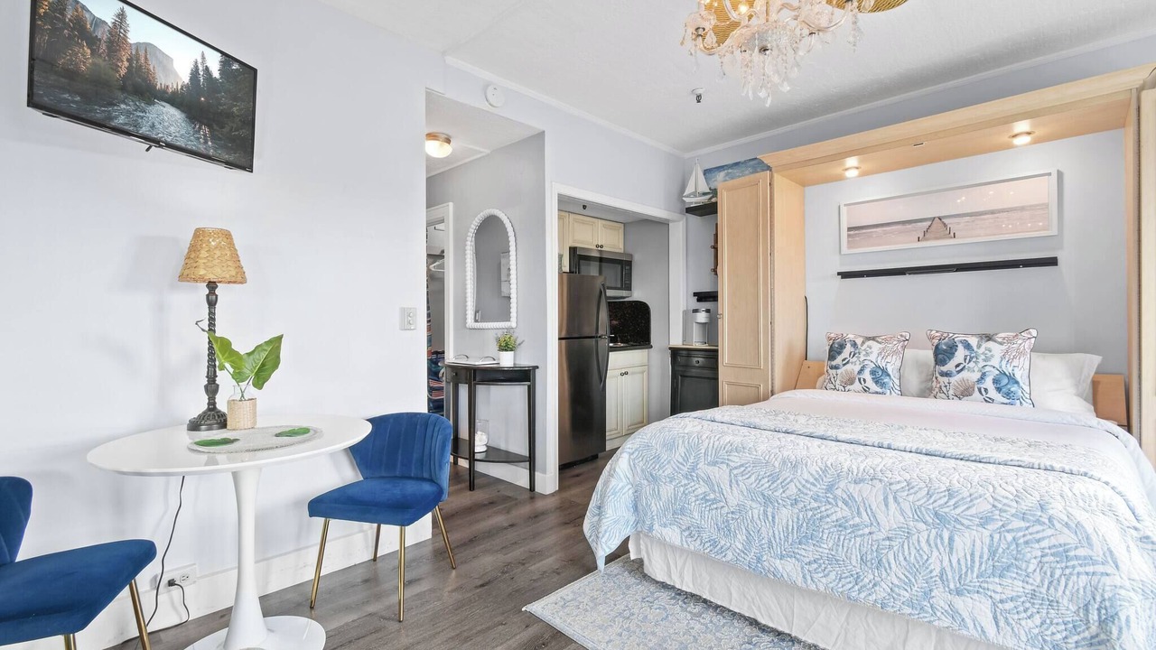 Photo of Bedroom in Palm Beach