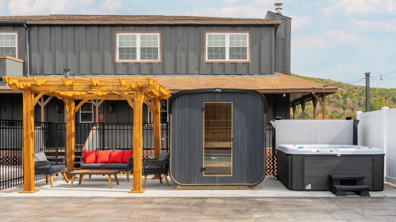 Photo of Patio Balcony in Windham