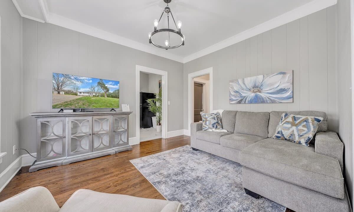 Photo of Livingroom in Rocky Mount