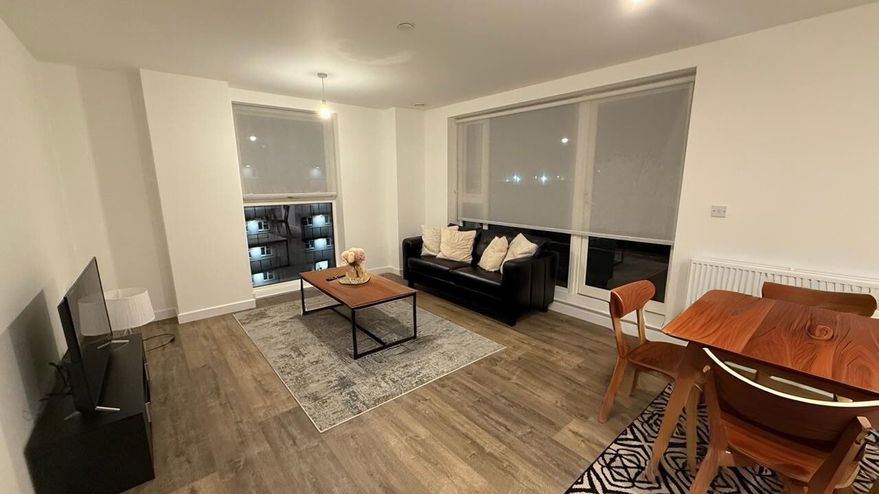 Photo of Livingroom in East Acton