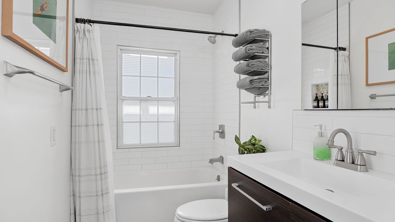 Photo of Bathroom in Huntington Beach