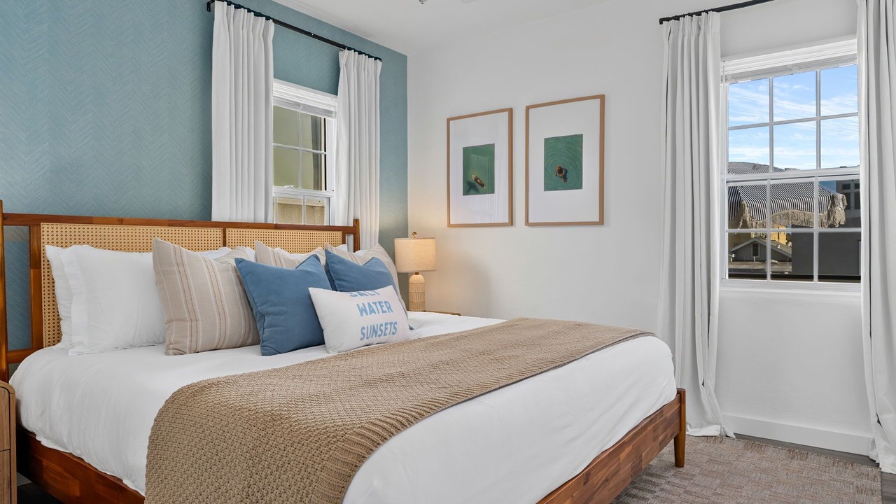 Photo of Bedroom in Huntington Beach