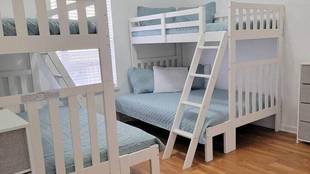Photo of Bedroom in Salem