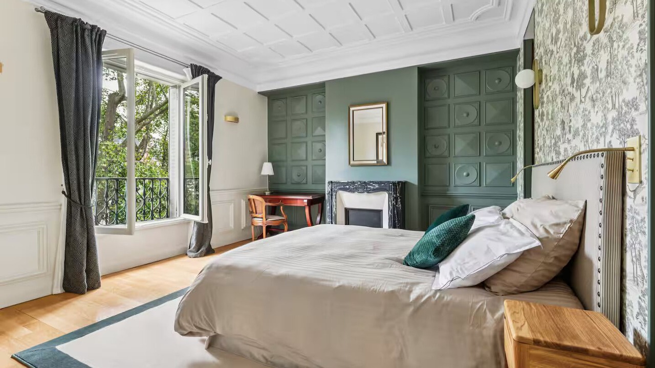 Photo of Bedroom in Villa Montmorency