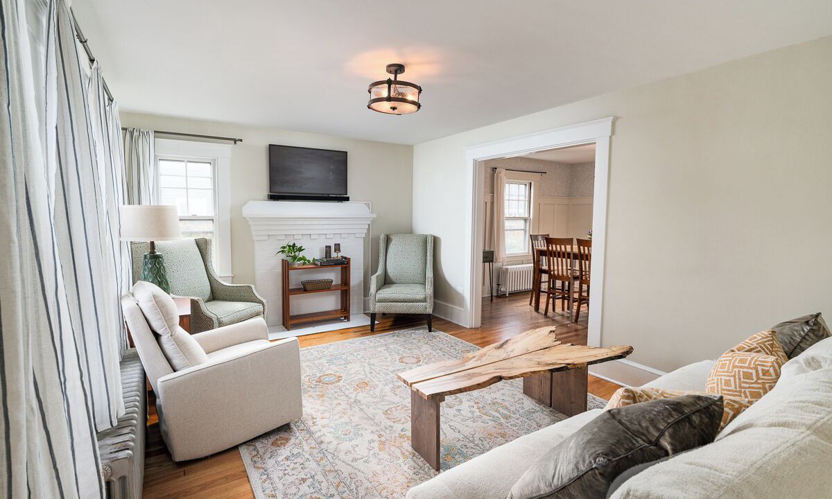 Photo of Livingroom in Portland