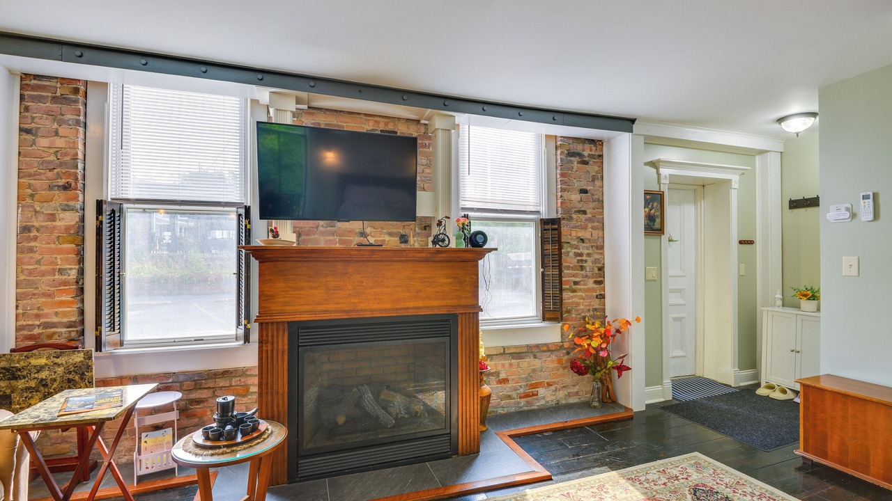 Photo of Livingroom in Town of Hounsfield