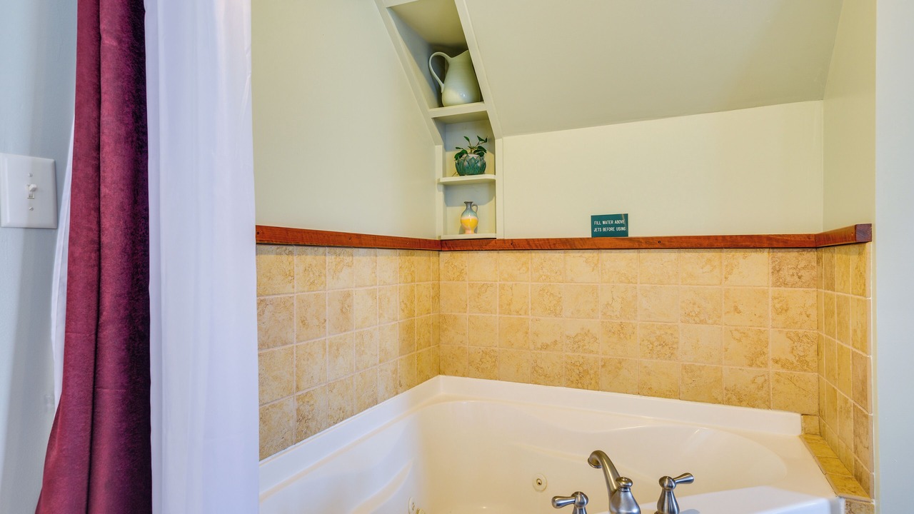 Photo of Bathroom in Town of Hounsfield