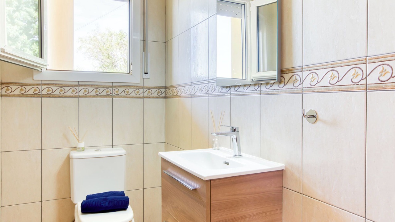 Photo of Bathroom in El Mas Isaac