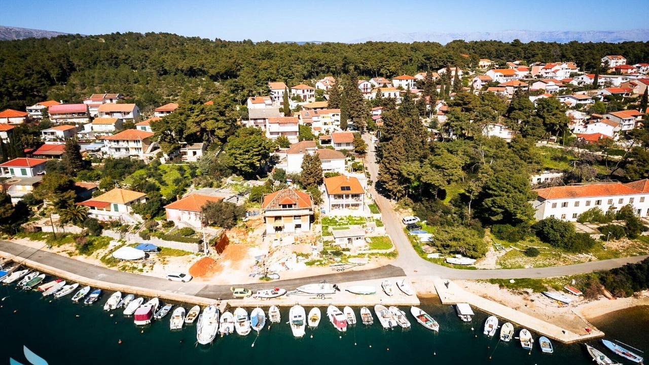 Photo of Others in Vrboska