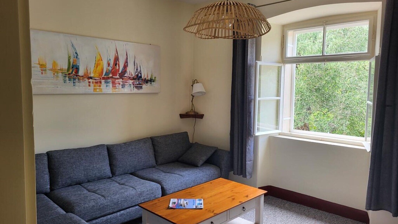 Photo of Livingroom in Broce