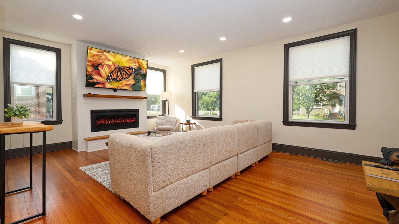 Photo of Livingroom in Bassett