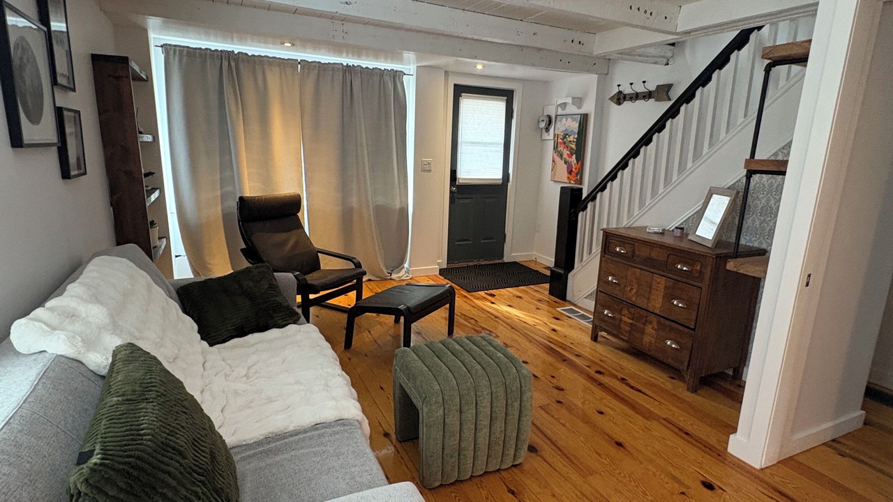 Photo of Livingroom in Vanier North