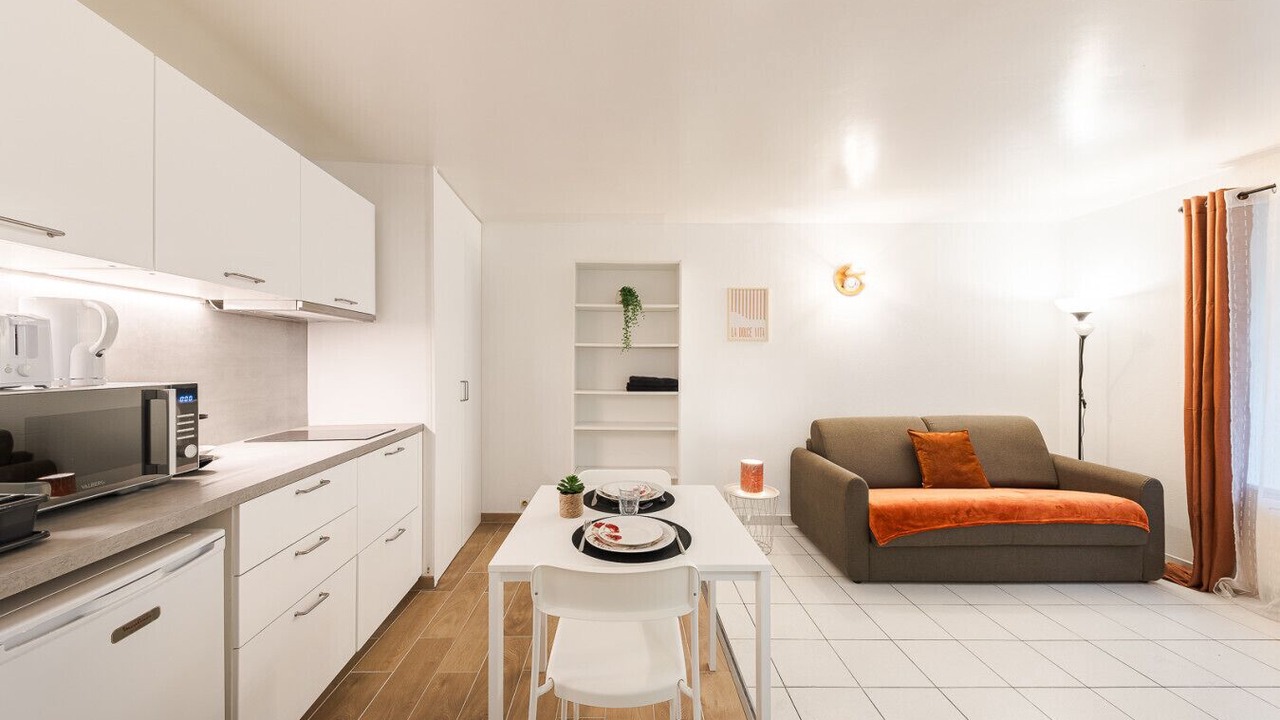 Photo of Others in Etampes