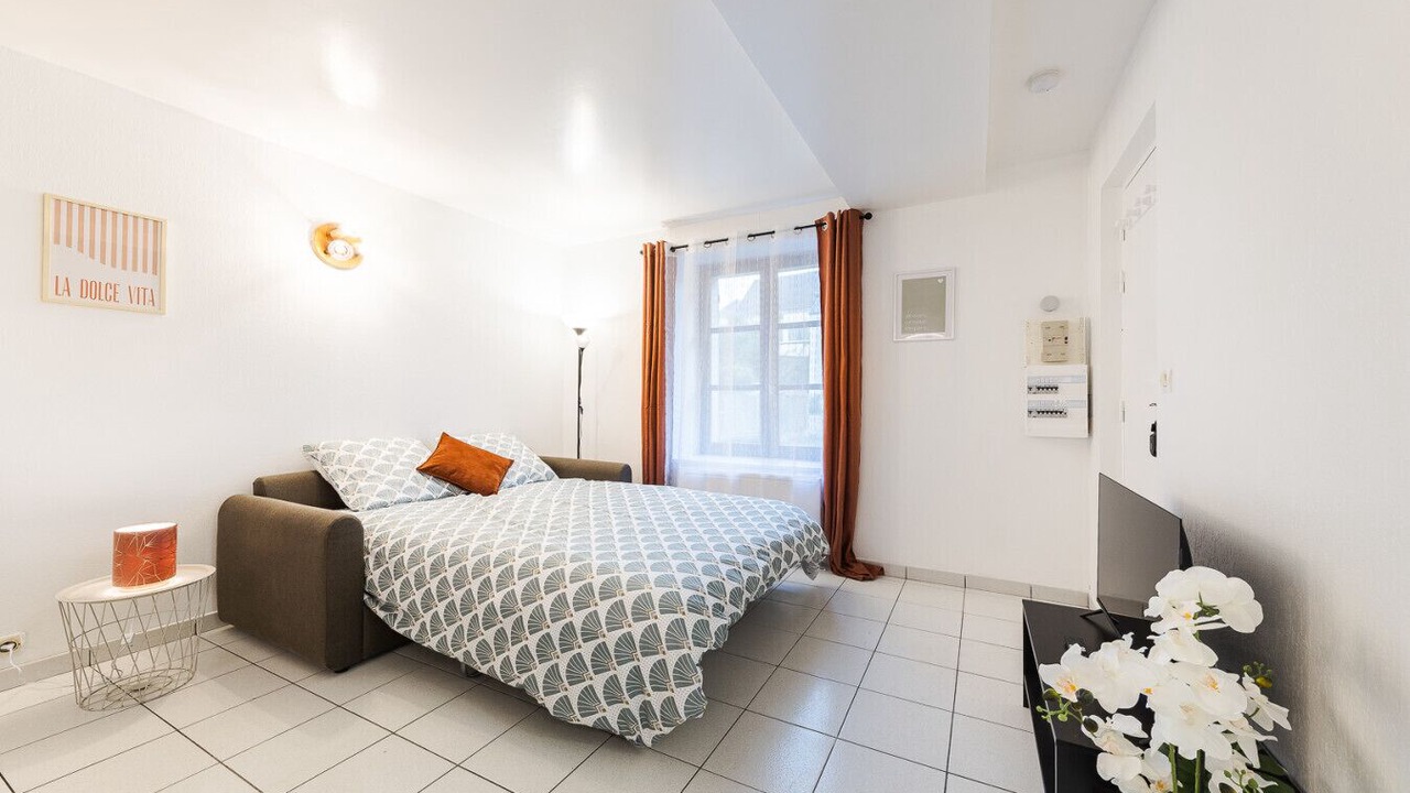 Photo of Bedroom in Etampes