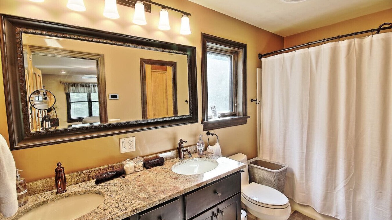 Photo of Bathroom in Ellicottville
