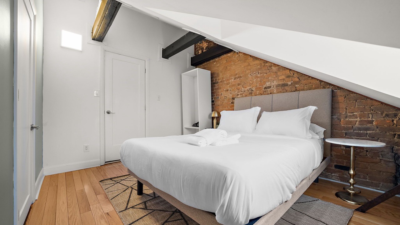 Photo of Bedroom in Latin Quarter