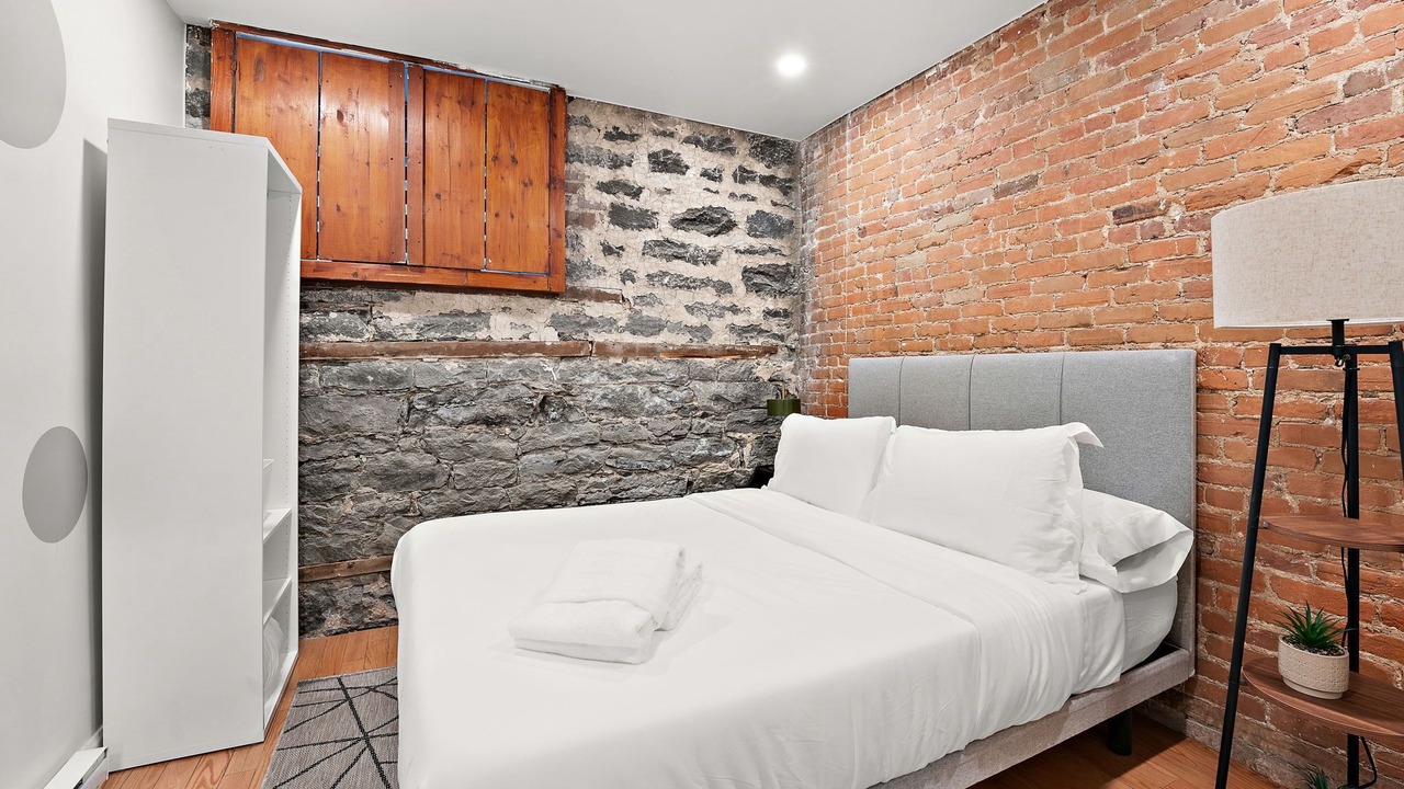 Photo of Bedroom in Latin Quarter