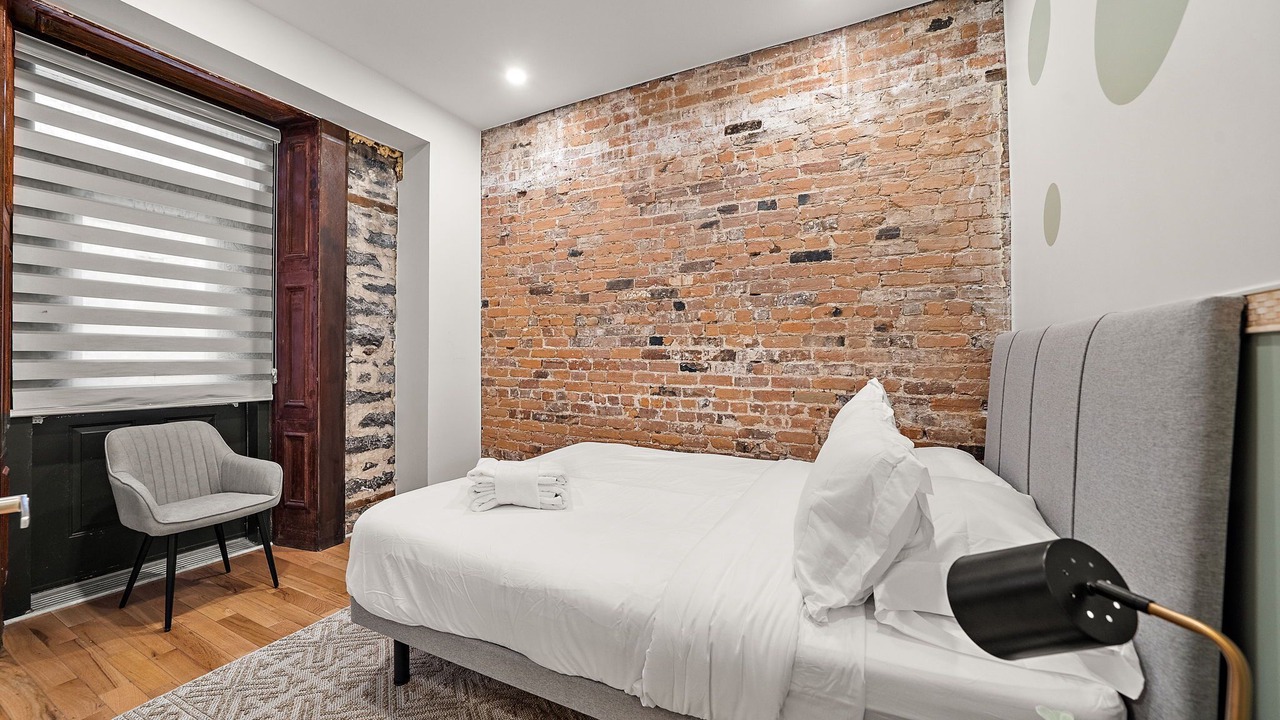 Photo of Bedroom in Latin Quarter