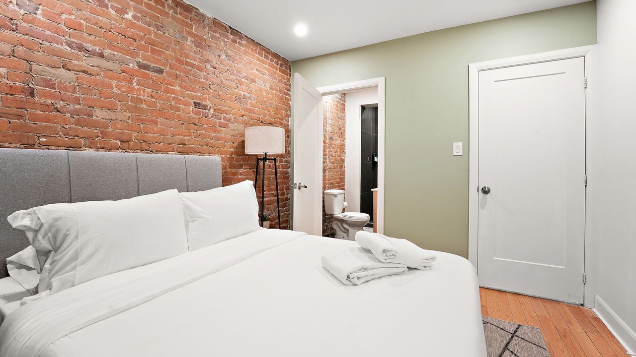 Photo of Bedroom in Latin Quarter
