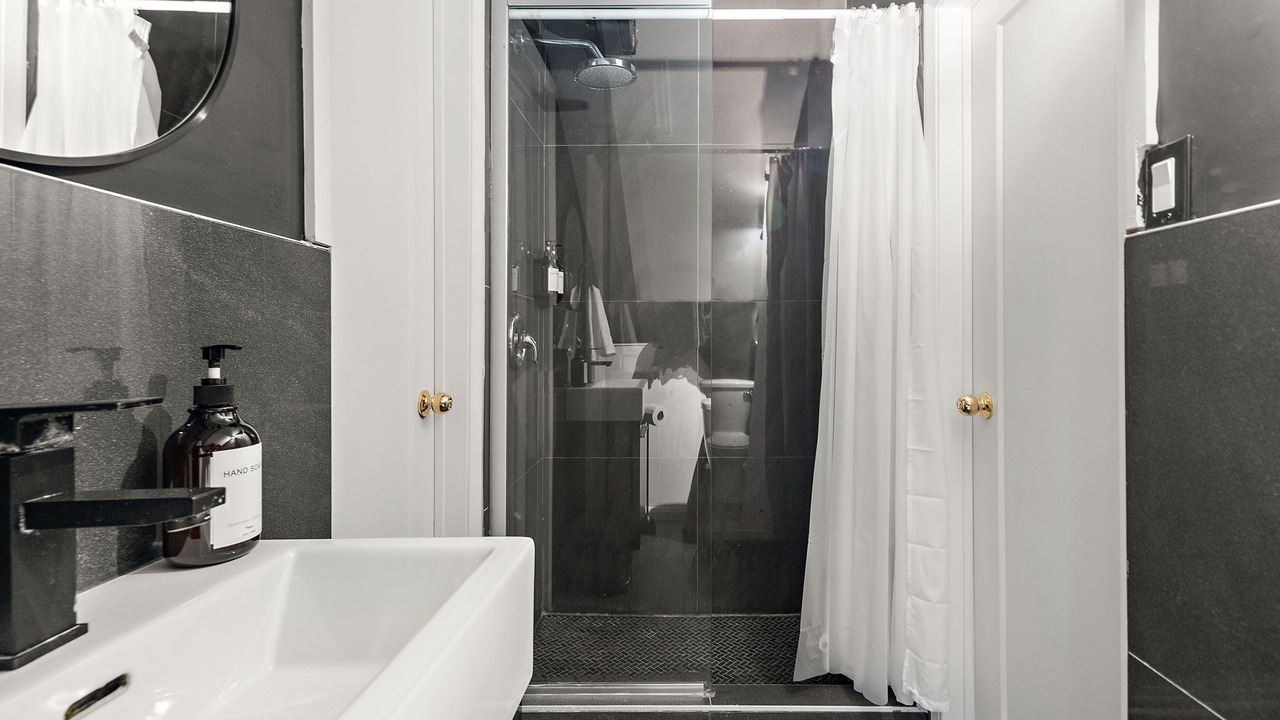 Photo of Bathroom in Latin Quarter