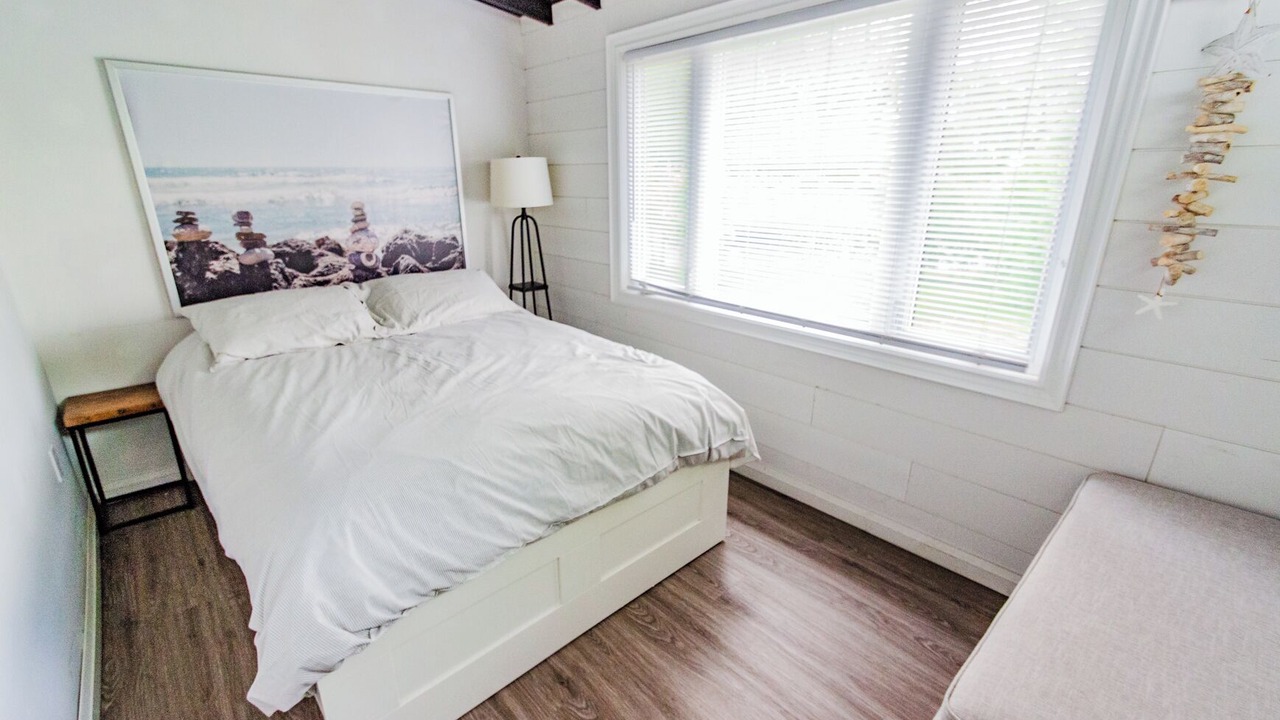Photo of Bedroom in Port Colborne