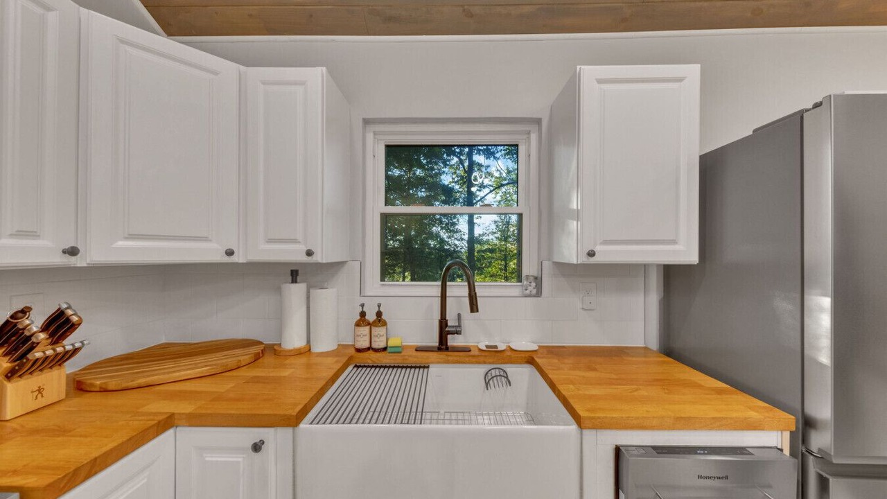 Photo of Kitchen in Eagleton Village