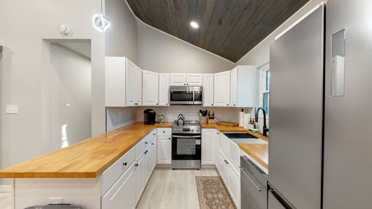 Photo of Kitchen in Eagleton Village