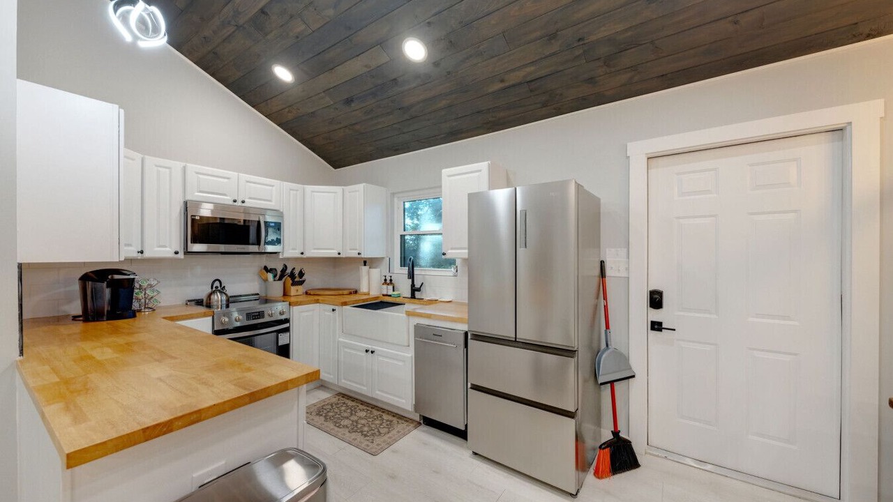 Photo of Kitchen in Eagleton Village