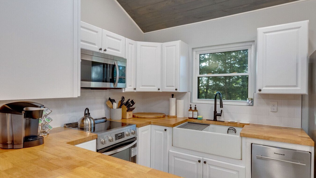Photo of Kitchen in Eagleton Village