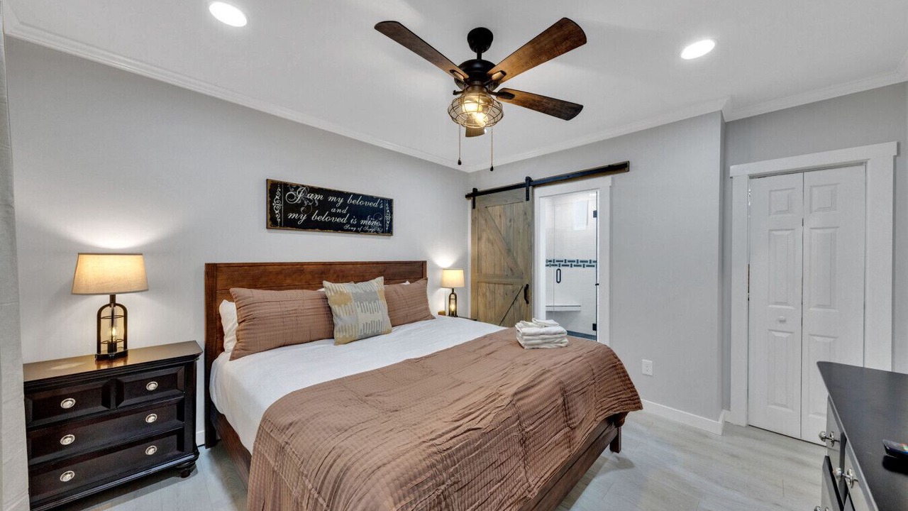 Photo of Bedroom in Eagleton Village