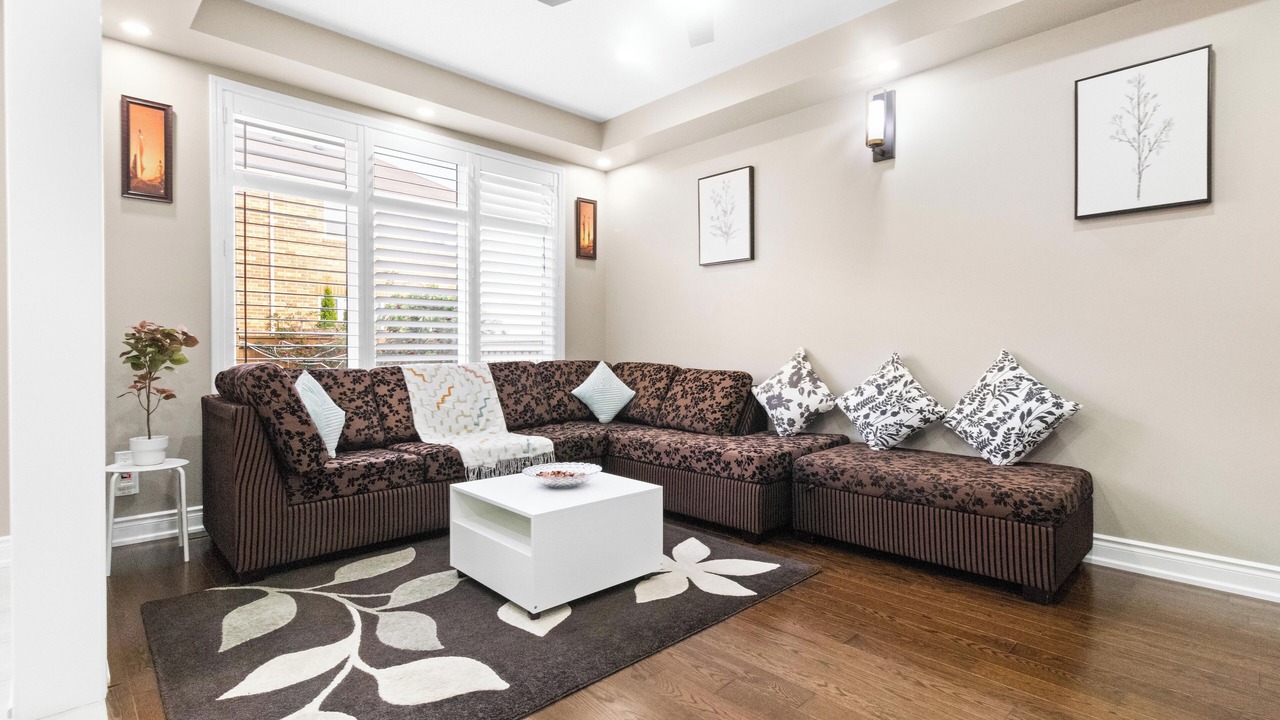 Photo of Livingroom in Milton
