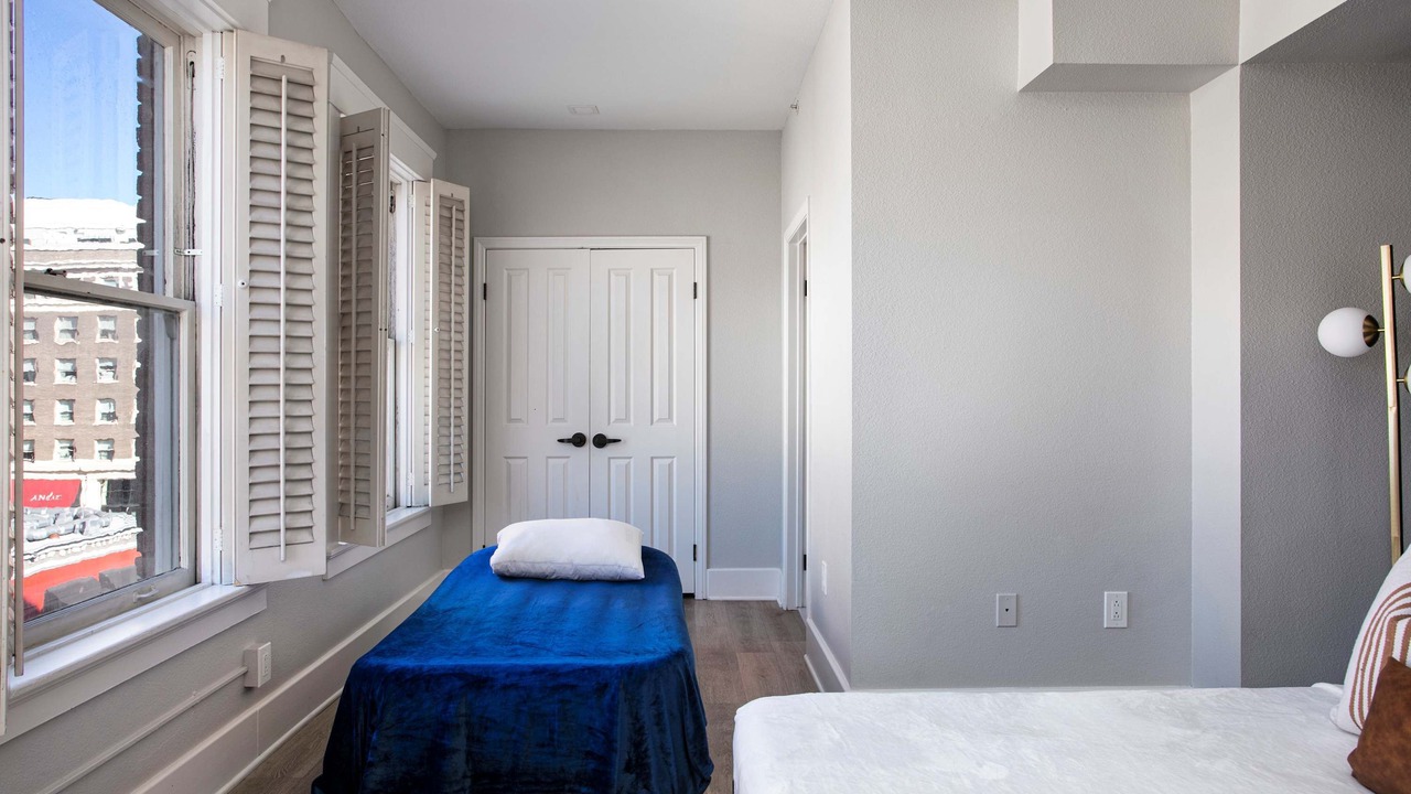 Photo of Bedroom in Gaslamp Quarter