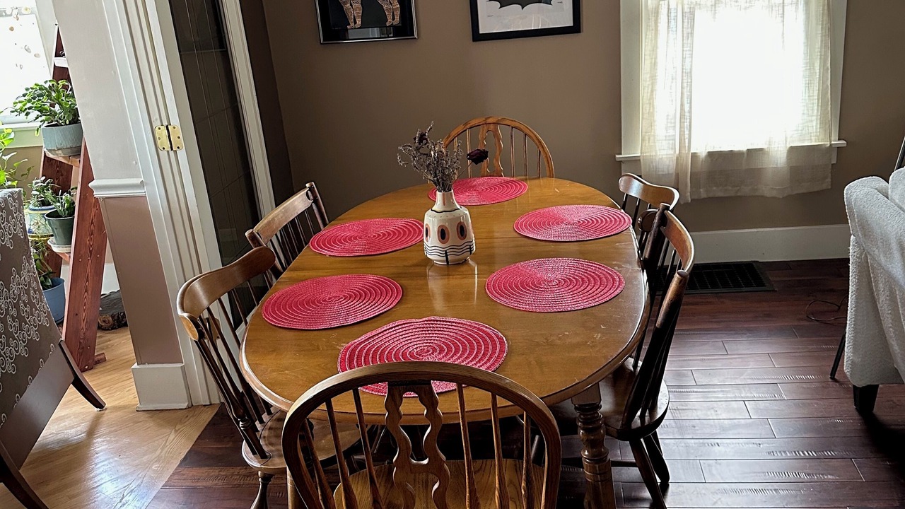 Photo of Livingroom in Algonquin