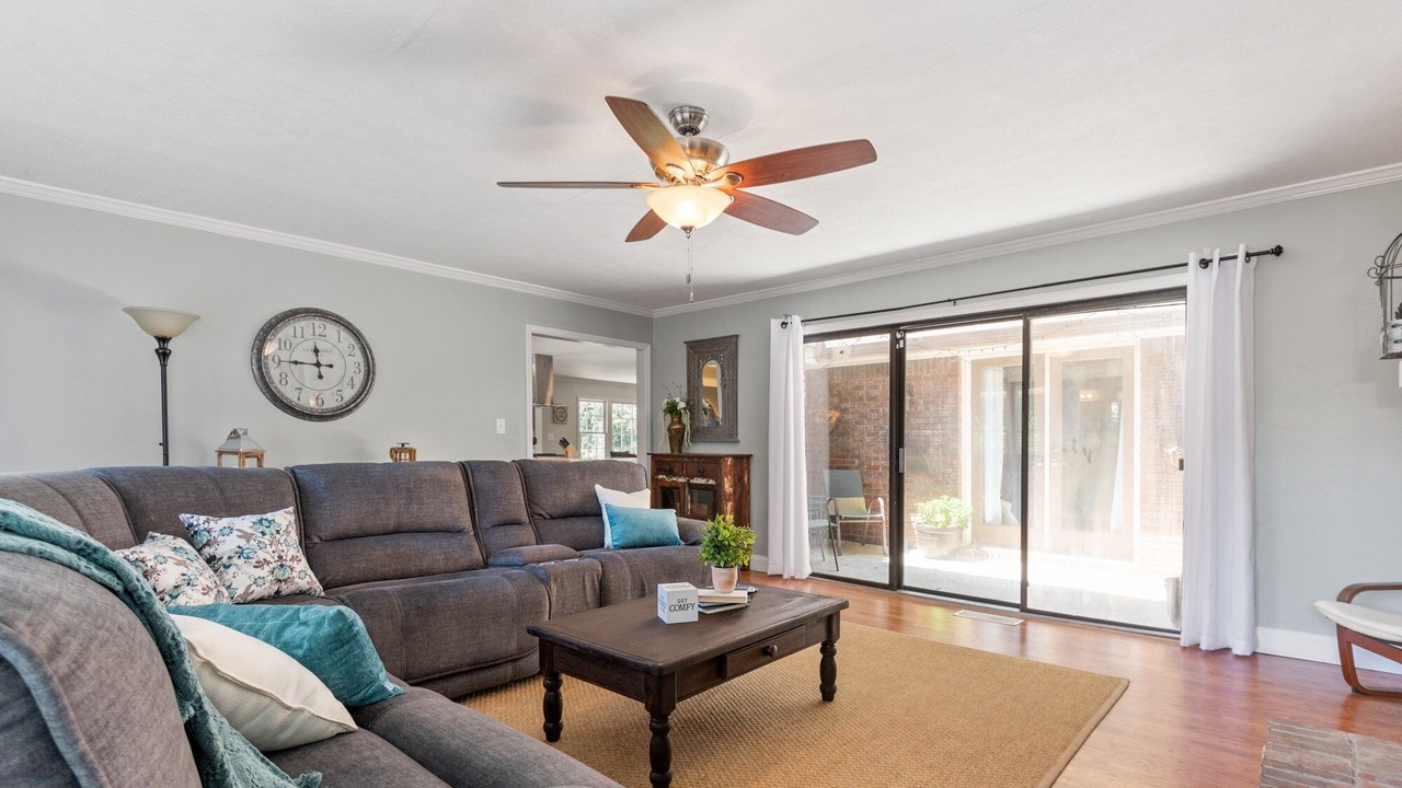 Photo of Livingroom in Smyrna