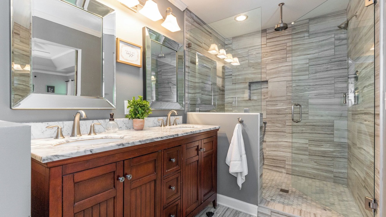 Photo of Bathroom in Smyrna
