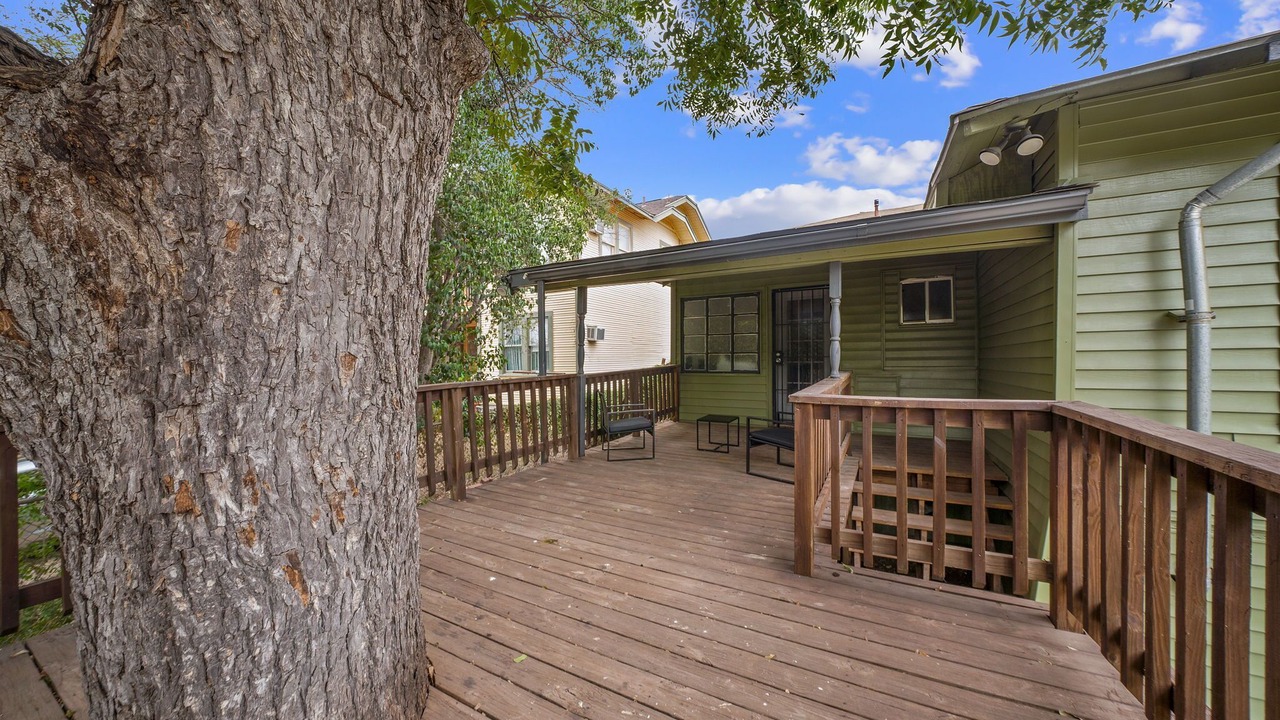 Photo of Patio Balcony in Highland Park