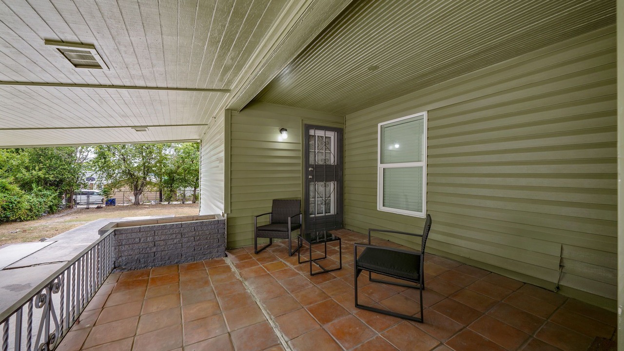 Photo of Patio Balcony in Highland Park