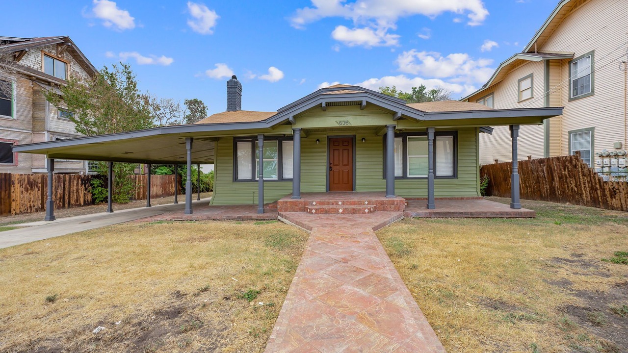 Photo of Outdoor in Highland Park