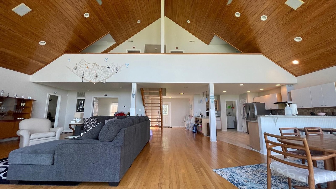 Photo of Livingroom in Edwardsville